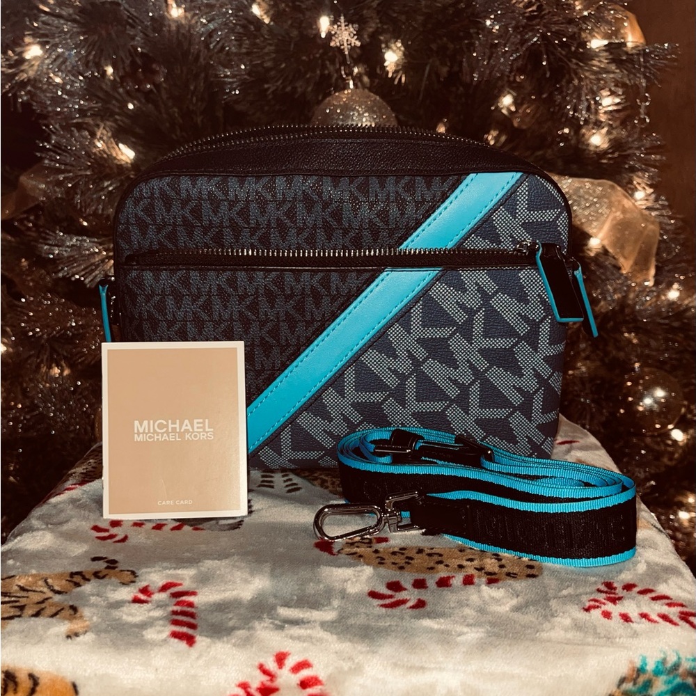 Sale!!!  Michael Kors Men's Messenger Bag with Blue Accent